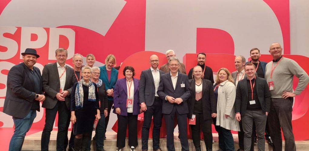 Die OWL Delegierten beim SPD-Bundesparteitag 2023 / Bild: © Ulrich Pock / Text: Christian Obrok